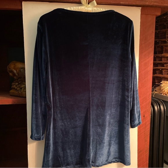 BLEU  ladies top. Medium/Deep Peacock. Glamour/Holiday/Classic - Picture 7 of 7